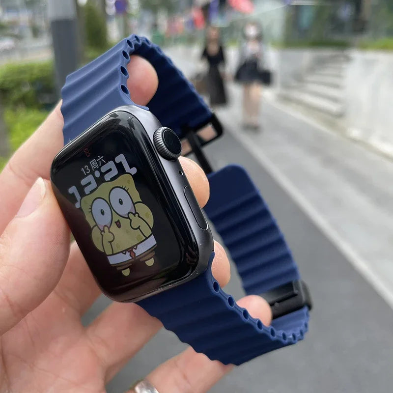 Silicone Magnetic Sport Band for Watch Series 9 8 7