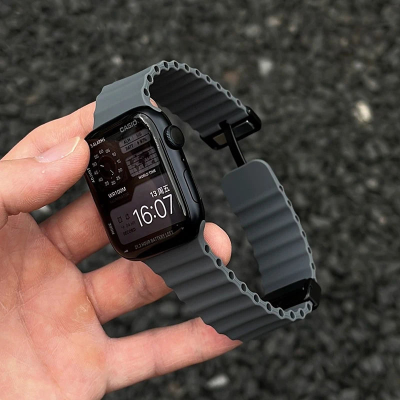 Silicone Magnetic Sport Band for Watch Series 9 8 7